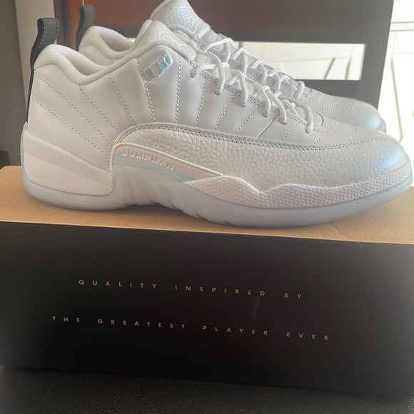 Air Jordan 12 Retro Low - Picture 3 of 6